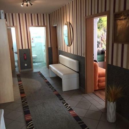 Ferienwohnung Neustrelitz Ngoại thất bức ảnh