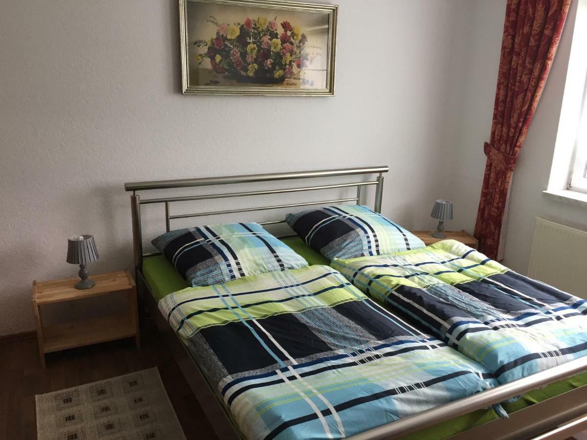 Ferienwohnung Neustrelitz Ngoại thất bức ảnh